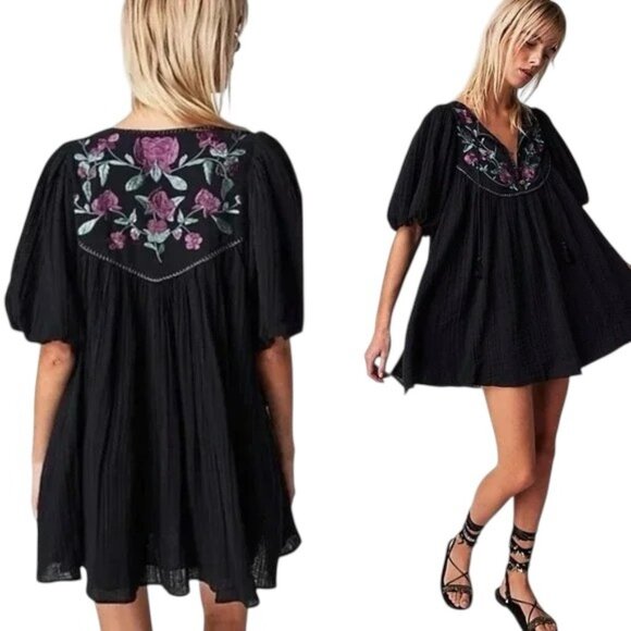 Free People Dresses & Skirts - FREE PEOPLE Rosa Linda Embroidered Mini Dress with Pockets - Size XS